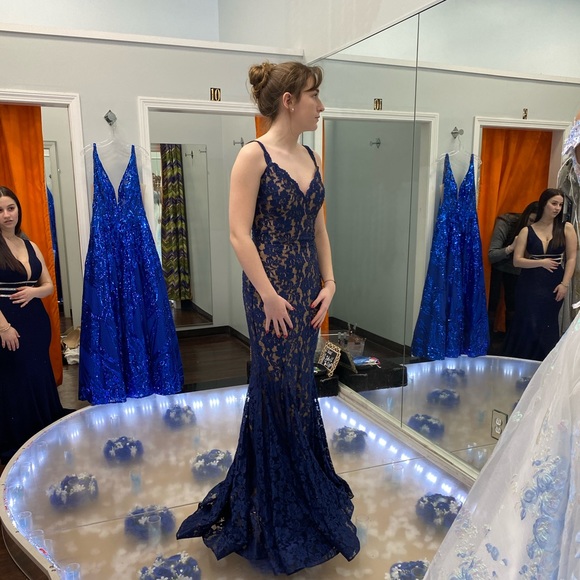 Brand new size 2 Jovani dress. - Picture 3 of 3